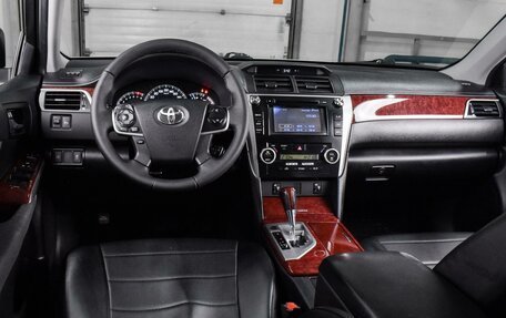 Toyota Camry, 2014 год, 1 789 000 рублей, 6 фотография