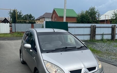 Mitsubishi Colt VI рестайлинг, 2004 год, 350 000 рублей, 3 фотография