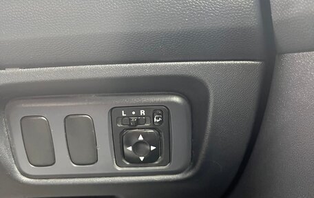 Mitsubishi Colt VI рестайлинг, 2004 год, 350 000 рублей, 15 фотография