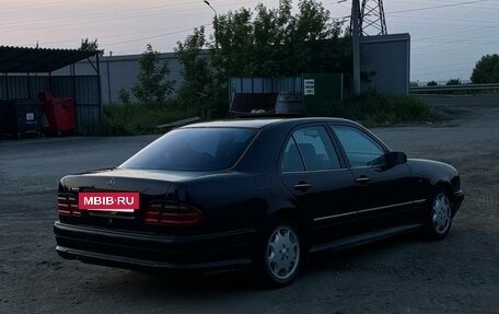 Mercedes-Benz E-Класс, 1997 год, 450 000 рублей, 6 фотография
