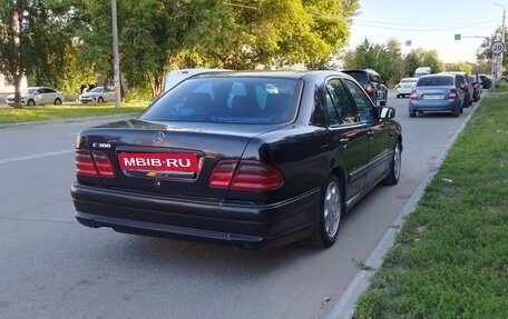 Mercedes-Benz E-Класс, 1997 год, 450 000 рублей, 23 фотография