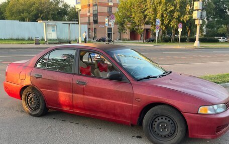 Mitsubishi Mirage VI рестайлинг, 2001 год, 295 000 рублей, 2 фотография