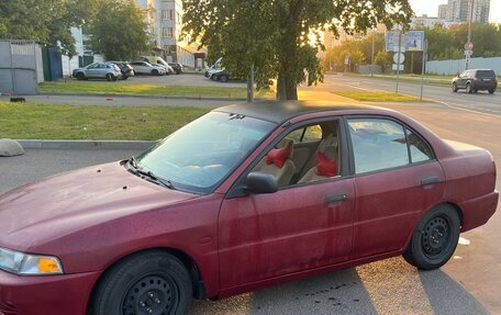 Mitsubishi Mirage VI рестайлинг, 2001 год, 295 000 рублей, 4 фотография