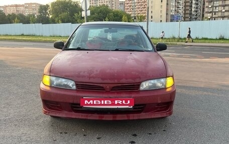 Mitsubishi Mirage VI рестайлинг, 2001 год, 295 000 рублей, 5 фотография