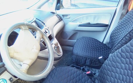 Mitsubishi Grandis, 2004 год, 360 000 рублей, 5 фотография