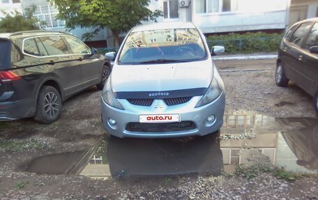 Mitsubishi Grandis, 2004 год, 360 000 рублей, 2 фотография