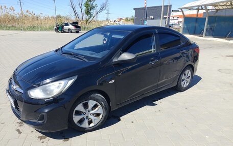 Hyundai Solaris II рестайлинг, 2013 год, 600 000 рублей, 9 фотография