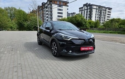 Toyota C-HR I рестайлинг, 2019 год, 2 750 000 рублей, 1 фотография