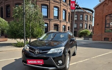 Toyota RAV4, 2014 год, 1 950 000 рублей, 2 фотография