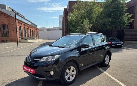 Toyota RAV4, 2014 год, 1 950 000 рублей, 11 фотография