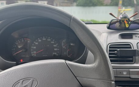 Hyundai Accent II, 2004 год, 400 000 рублей, 10 фотография