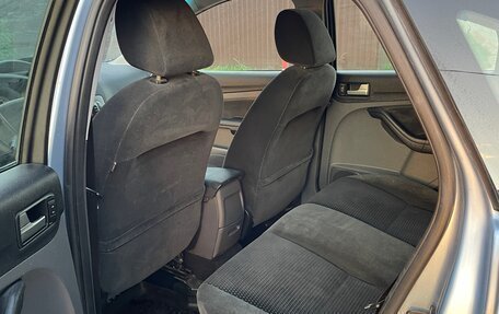 Ford Focus II рестайлинг, 2006 год, 550 000 рублей, 13 фотография