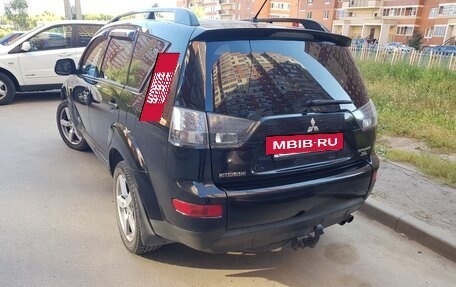 Mitsubishi Outlander III рестайлинг 3, 2008 год, 1 050 000 рублей, 2 фотография