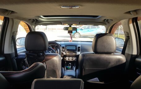Mitsubishi Outlander III рестайлинг 3, 2008 год, 1 050 000 рублей, 7 фотография