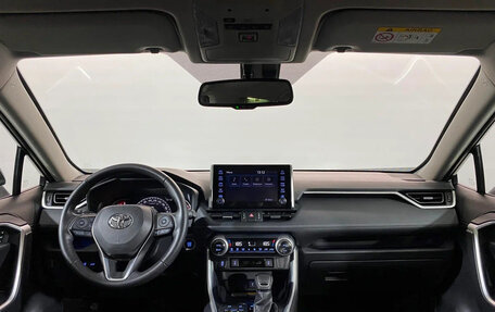 Toyota RAV4, 2022 год, 2 520 000 рублей, 13 фотография