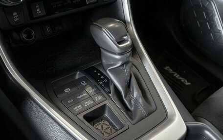 Toyota RAV4, 2022 год, 3 534 300 рублей, 5 фотография