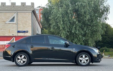 Chevrolet Cruze II, 2010 год, 850 000 рублей, 5 фотография
