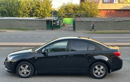 Chevrolet Cruze II, 2010 год, 850 000 рублей, 6 фотография
