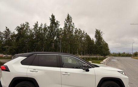 Toyota RAV4, 2020 год, 3 700 000 рублей, 4 фотография