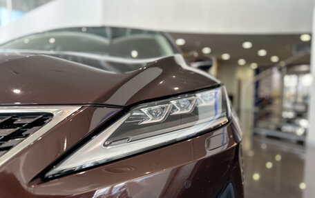 Lexus RX IV рестайлинг, 2020 год, 4 387 000 рублей, 21 фотография