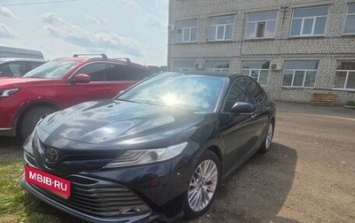 Toyota Camry, 2018 год, 3 000 000 рублей, 1 фотография