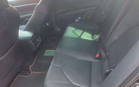Toyota Camry, 2018 год, 3 000 000 рублей, 4 фотография