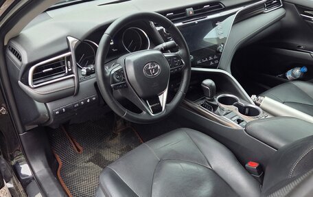 Toyota Camry, 2018 год, 3 000 000 рублей, 8 фотография