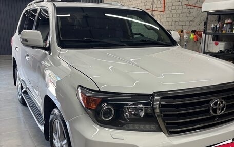 Toyota Land Cruiser 200, 2015 год, 4 450 000 рублей, 2 фотография