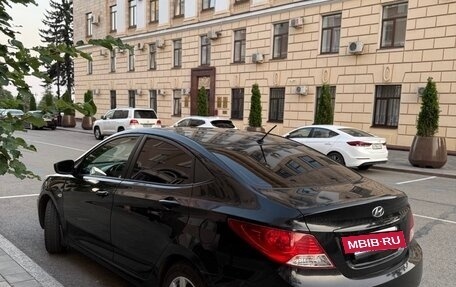 Hyundai Solaris II рестайлинг, 2013 год, 695 000 рублей, 5 фотография