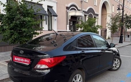 Hyundai Solaris II рестайлинг, 2013 год, 695 000 рублей, 2 фотография