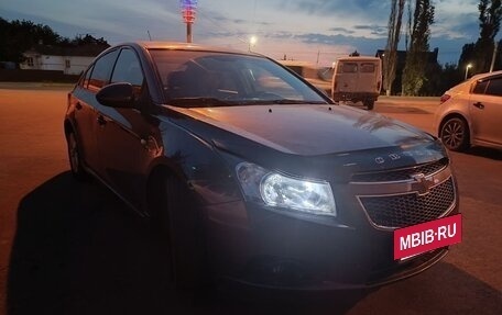 Chevrolet Cruze II, 2010 год, 560 000 рублей, 2 фотография