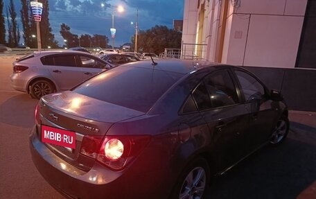 Chevrolet Cruze II, 2010 год, 560 000 рублей, 5 фотография