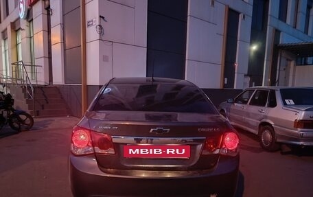 Chevrolet Cruze II, 2010 год, 560 000 рублей, 6 фотография