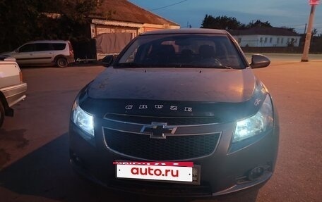 Chevrolet Cruze II, 2010 год, 560 000 рублей, 3 фотография