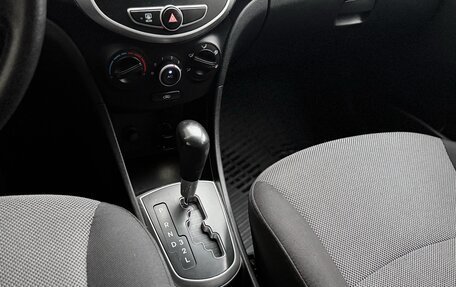 Hyundai Solaris II рестайлинг, 2013 год, 950 000 рублей, 31 фотография