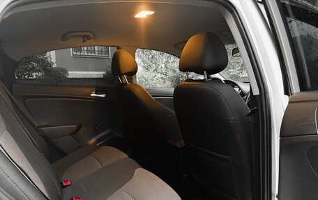 Hyundai Solaris II рестайлинг, 2013 год, 950 000 рублей, 34 фотография