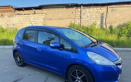 Honda Fit III, 2010 год, 900 000 рублей, 7 фотография