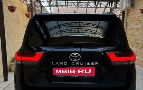 Toyota Land Cruiser, 2022 год, 9 800 000 рублей, 6 фотография