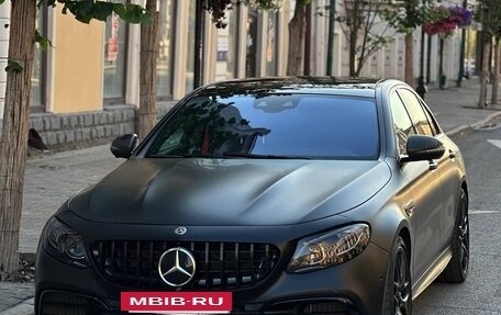 Mercedes-Benz E-Класс AMG, 2017 год, 6 000 000 рублей, 3 фотография