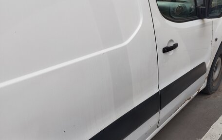 Peugeot Partner II рестайлинг 2, 2010 год, 450 000 рублей, 3 фотография