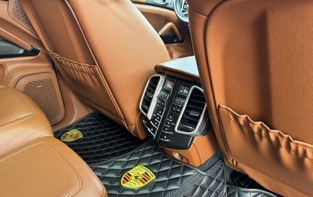 Porsche Cayenne III, 2015 год, 4 000 000 рублей, 12 фотография
