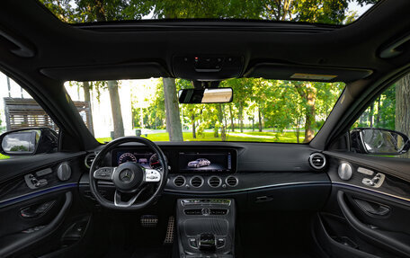 Mercedes-Benz E-Класс, 2018 год, 4 290 000 рублей, 12 фотография