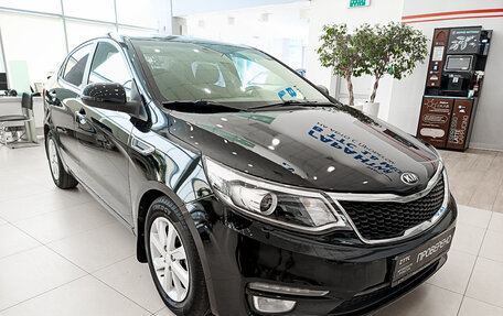 KIA Rio III рестайлинг, 2016 год, 870 000 рублей, 3 фотография