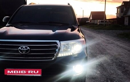 Toyota Land Cruiser 200, 2012 год, 4 100 000 рублей, 2 фотография