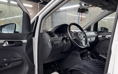 Volkswagen Touran III, 2010 год, 1 450 000 рублей, 5 фотография
