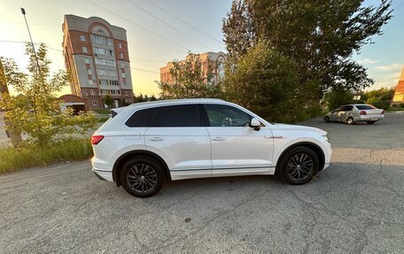 Volkswagen Touareg III, 2019 год, 4 899 000 рублей, 13 фотография