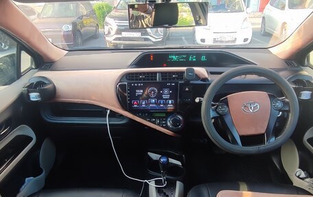 Toyota Aqua I, 2012 год, 800 000 рублей, 11 фотография