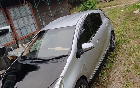 Toyota Aqua I, 2012 год, 800 000 рублей, 7 фотография