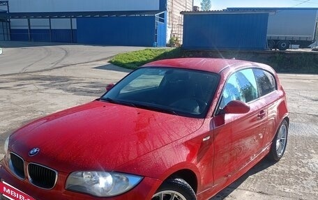 BMW 1 серия, 2009 год, 2 фотография