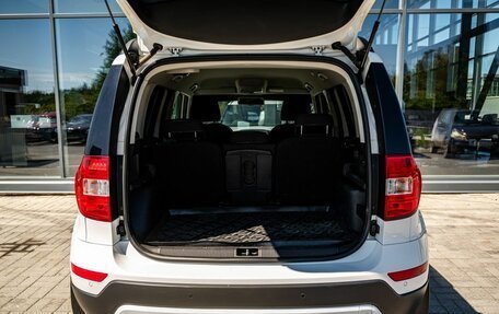 Skoda Yeti I рестайлинг, 2015 год, 1 450 000 рублей, 23 фотография